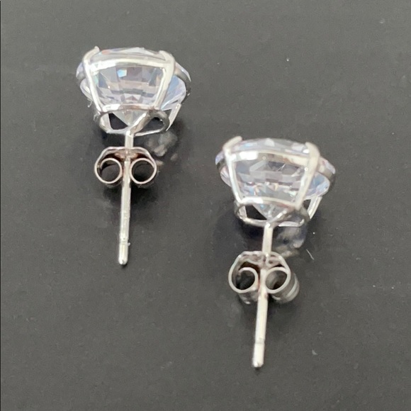 FOREVER 14KWHITE GOLD CUBIC ZIRCONIA EARRINGS NIB - Picture 9 of 16